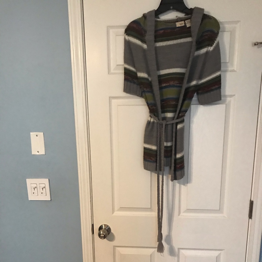 Short sleeve sweater jacket